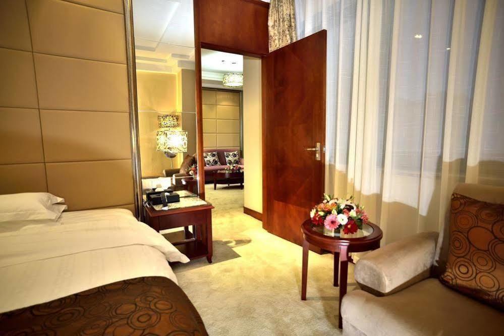 Picturesque Hotel Wuxi (Jiangsu) Exterior photo
